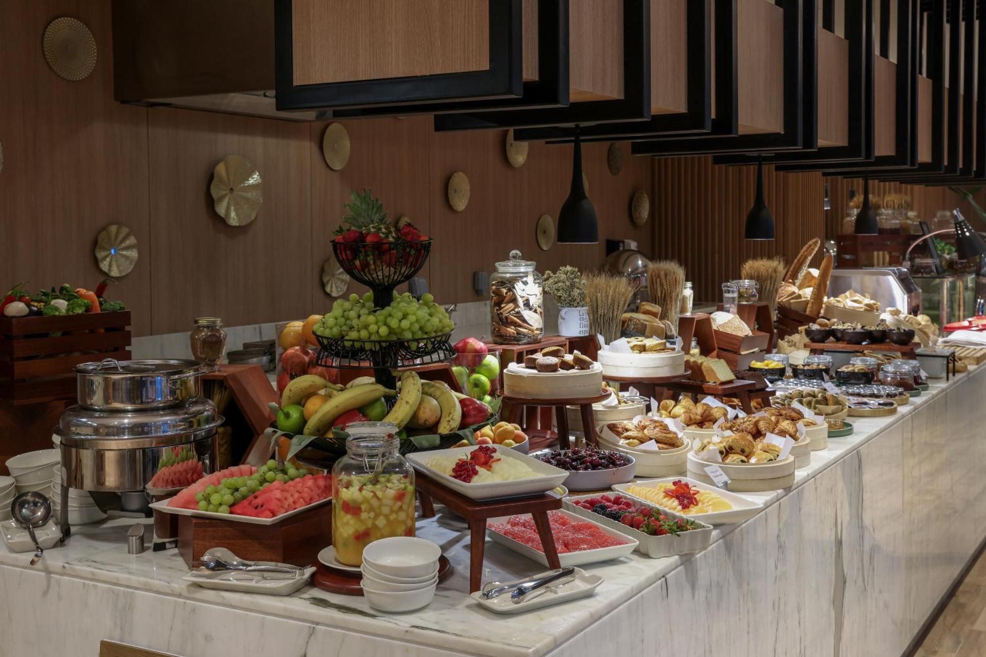 Radisson Hotel & Residence Riyadh Olaya Bagian luar foto