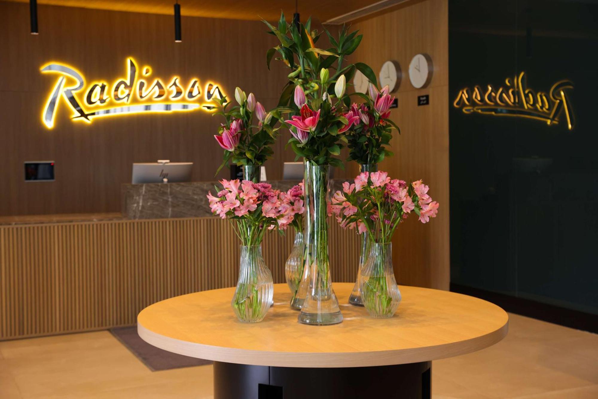 Radisson Hotel & Residence Riyadh Olaya Bagian luar foto