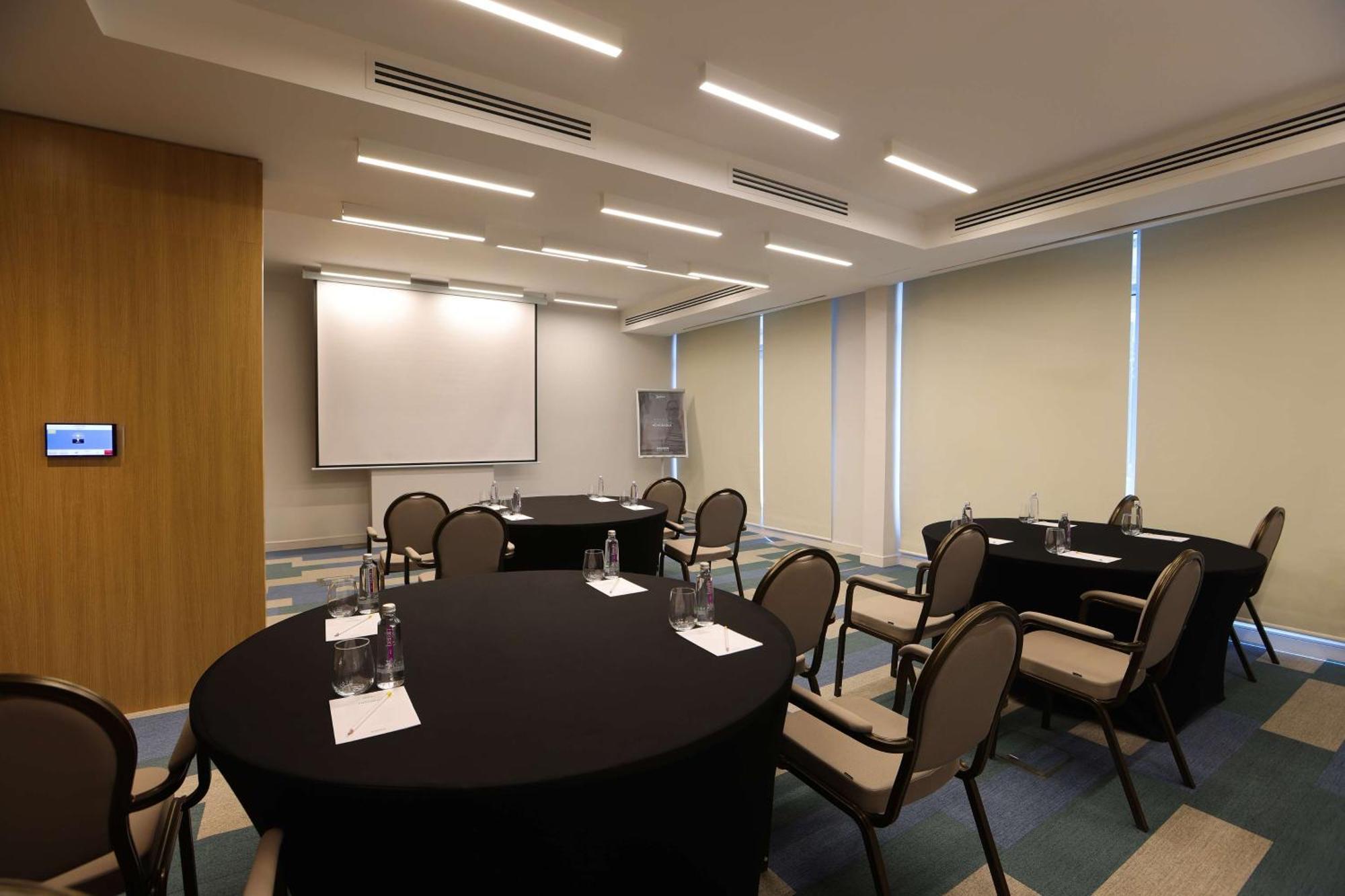 Radisson Hotel & Residence Riyadh Olaya Bagian luar foto